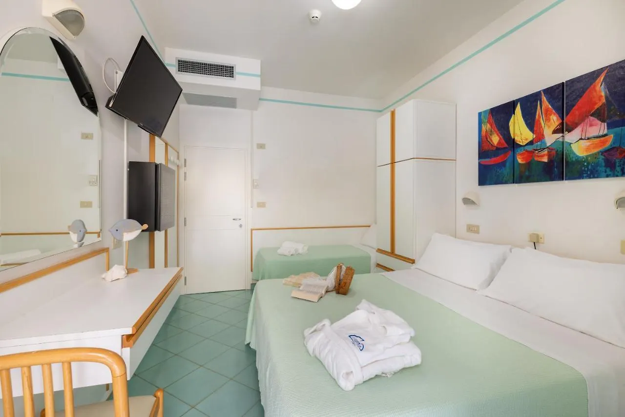 Hotel Caprice B&B - In Centro A ריצ'יונה איטליה