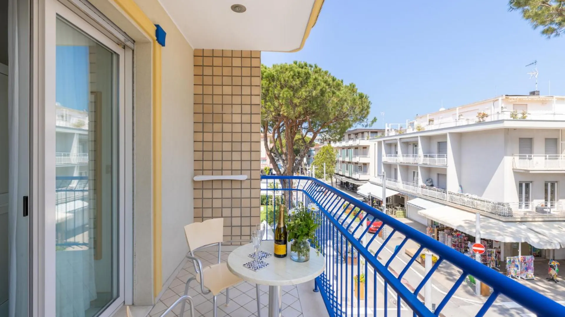Hotel Caprice B&B - In Centro A ריצ'יונה 3*,  איטליה